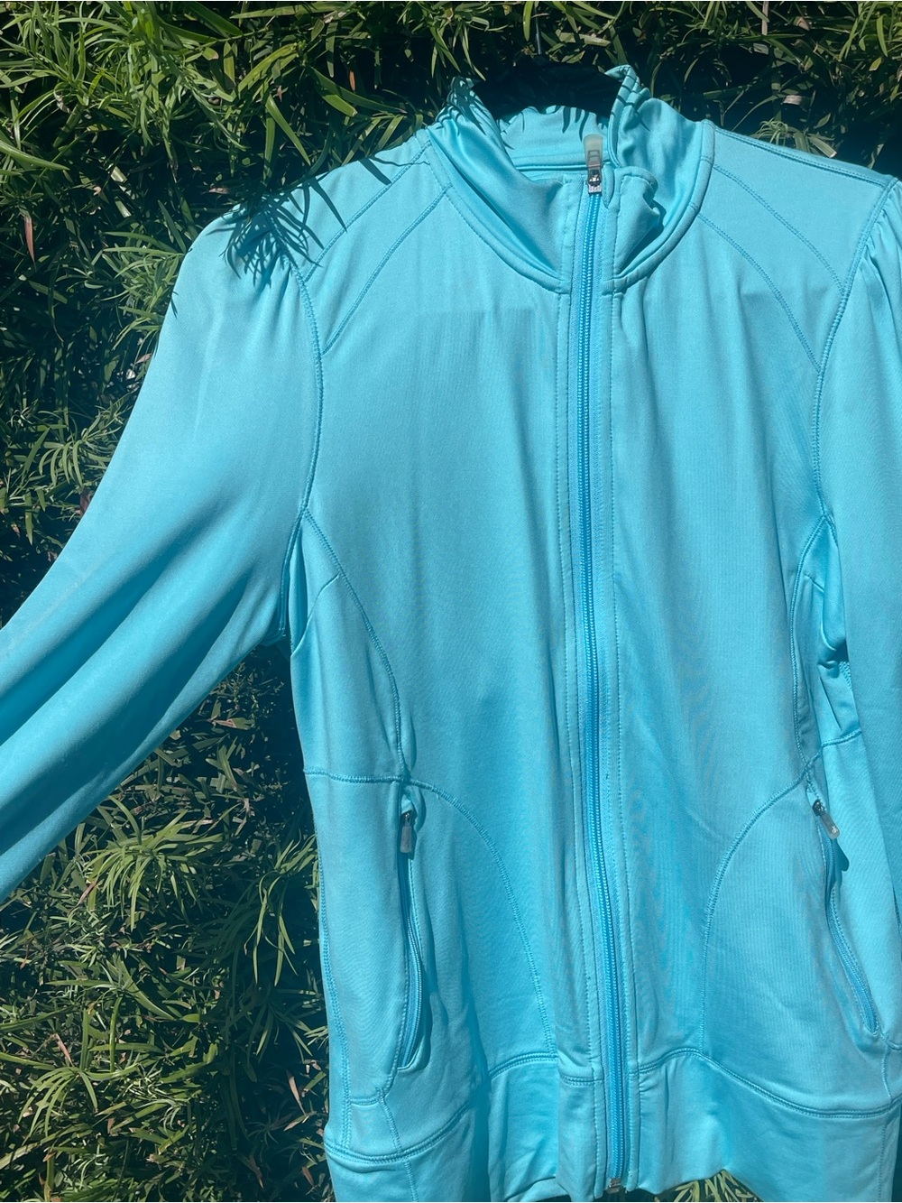 ALO Yoga Light Blue Zip-Up Jacket - Picture 3 of 5